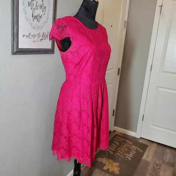 XXI Forever 21 Juniors Size Medium Fuscia Pink Lace Dress - Picture 4 of 12